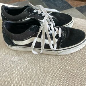 Vans black & white size 8.5W